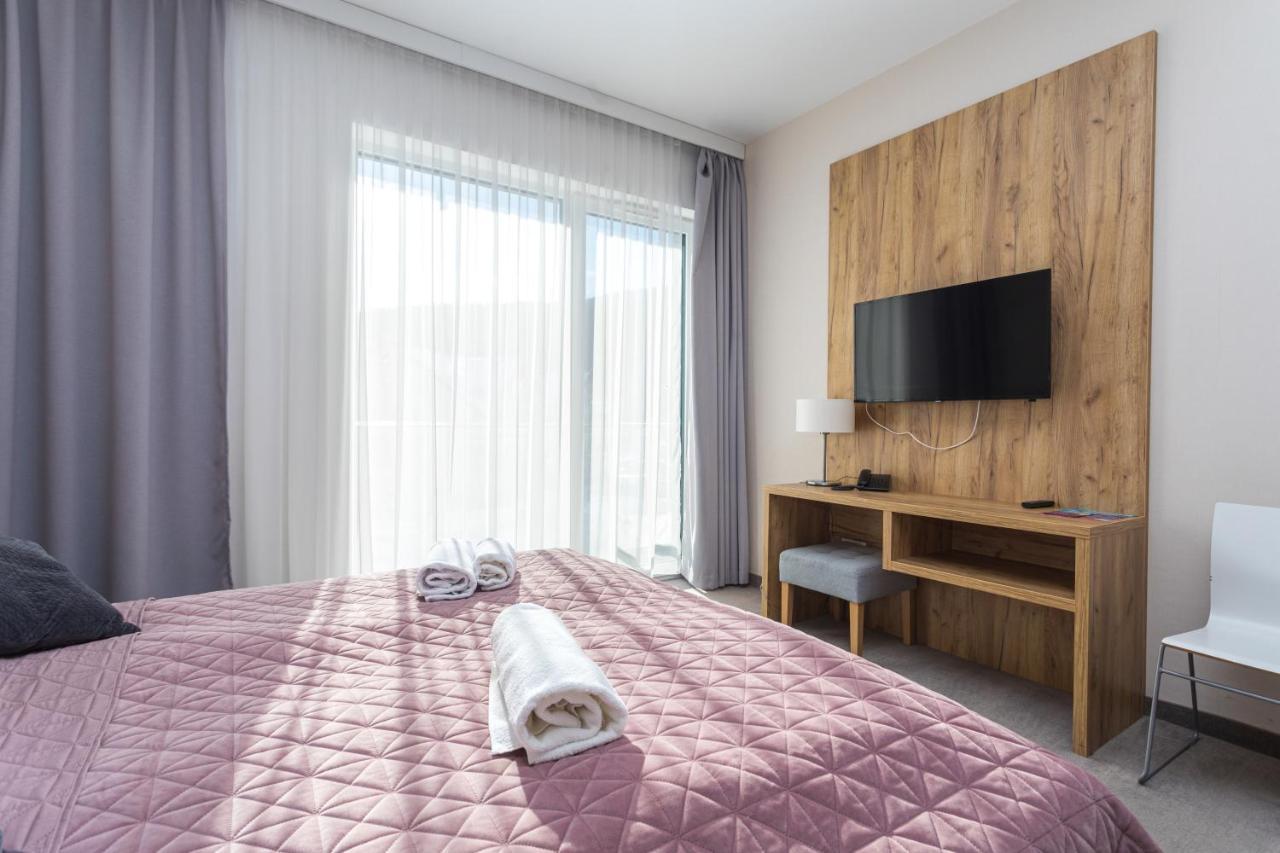 Aparthotel Apartamenty Czarna Gora 310 Sienna  Bagian luar foto